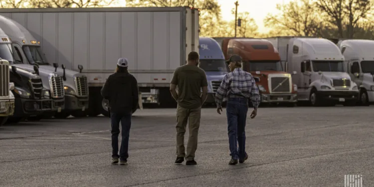 Small decline in truck transportation jobs in August, overall 5-month trend is stable