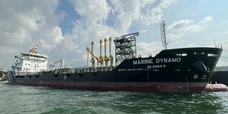 Tanker and bulker collide off Singapore