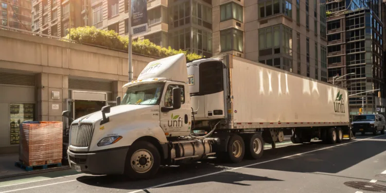 Teamsters grows influence in Amazon’s food network via UNFI success