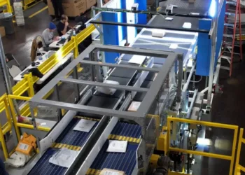 USPS installs speedy, next-gen package sorting machines
