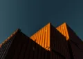 Chartworld signs provisional contract for up to eight  containerships
