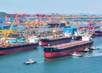 Efnav returns to newbuilds with six kamsarmaxes at China’s Hengli