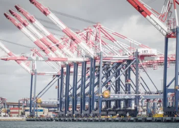 Hike brings U.S. tariffs on China container cranes to as much as 270%