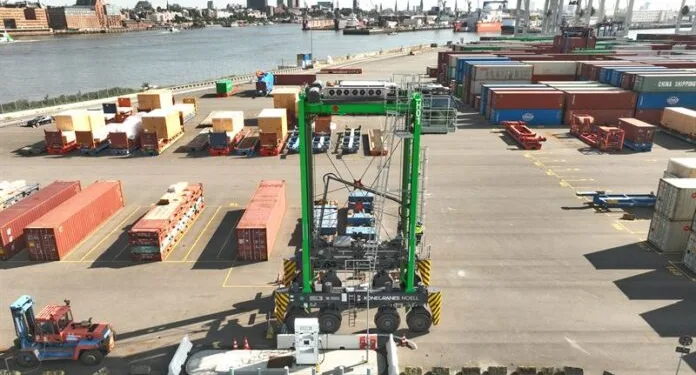 Konecranes unveils hydrogen fuel cell straddle carrier