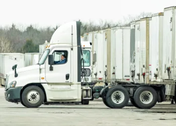 New C.H. Robinson tech enhances drop trailer visibility and utilization