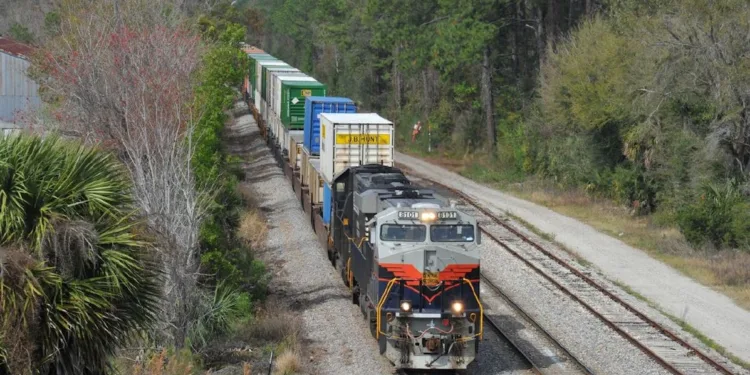 Norfolk Southern revenue falters in Q3