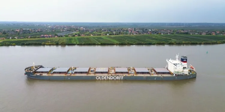 Oldendorff and Salzgitter target 20% emission cut in iron ore shipments