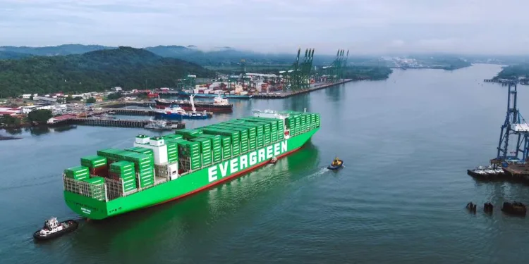 Panama Canal to develop new ports on both the Atlantic and Pacific