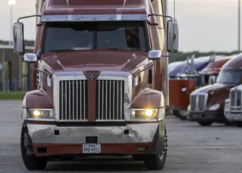 Study links ELP violations to unsafe motor carriers