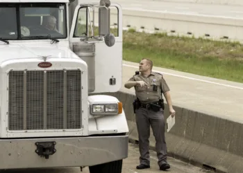 Surprising Surge: Trucking Spot Market Rates Climb Overnight