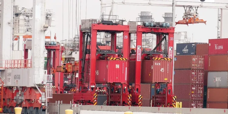 Union hits Newsom veto of measure to block port automation