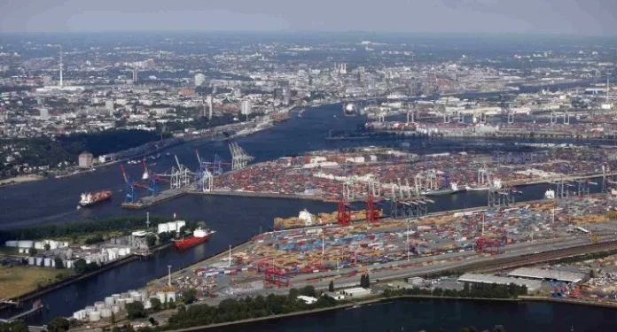 Yokohama Port container traffic up 0.8% in H1 2025