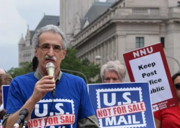 American Postal Workers Union completes leadership transition