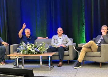 Beautiful women, open doors and drivers: trucking cybersecurity risks proliferate