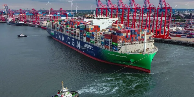 CMA CGM takes stake in Eurogate Hamburg terminal