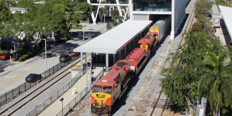 Florida East Coast boosts Grupo Mexico’s earnings