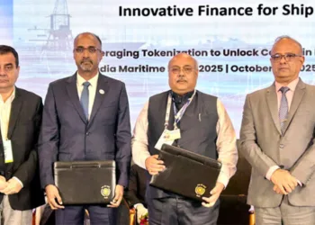 MOL and Shipping Corporation of India sign MOU