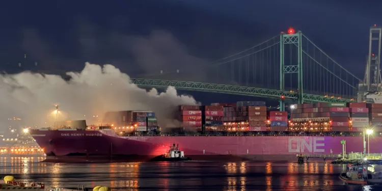 ONE Henry Hudson fire spurs port emergency in Los Angeles