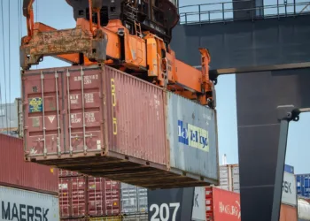 Retailers expect container import decline to accelerate in ’26