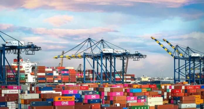 Shimizu Port container throughput rises 3% in October