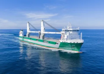 Sperry Marine sets new standard for heavy-lift ship navigation