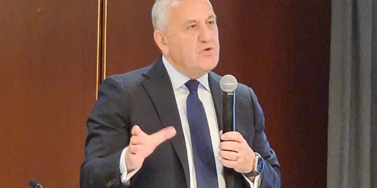 Union Pacific CEO: America needs coast-to-coast railroad, now