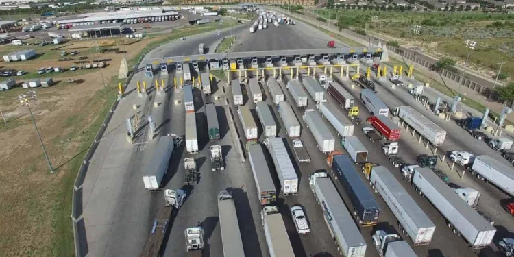 Blockades choke Mexico’s border trade as farmers, truckers escalate unrest