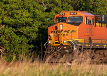 BNSF CEO: Rail merger still a “significant threat” to economy, consumers