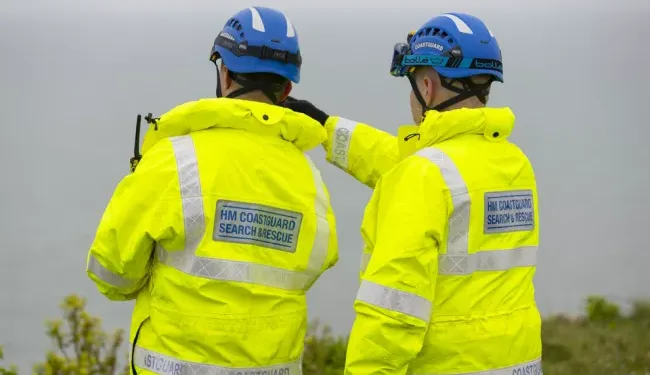 Containers fall overboard in English Channel