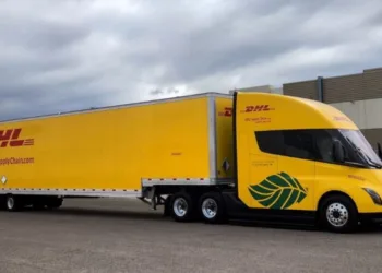 DHL adds first Tesla Semi to North American fleet