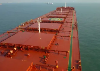 Diana Shipping fixes capesize to Glencore