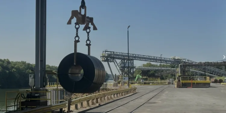 Indiana port expands barge steel capacity 