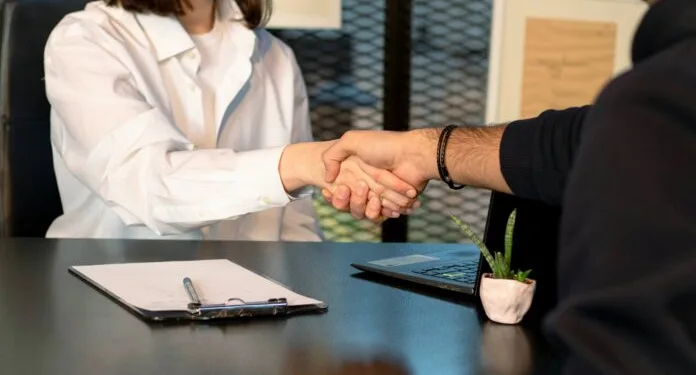 Kuehne+Nagel and SWISS boost sustainable aviation partnership