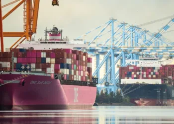 Retailers see container import hangover for 2026