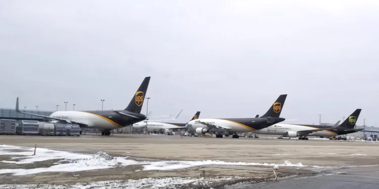 UPS pilots and company resume contract talks, enlist federal mediator