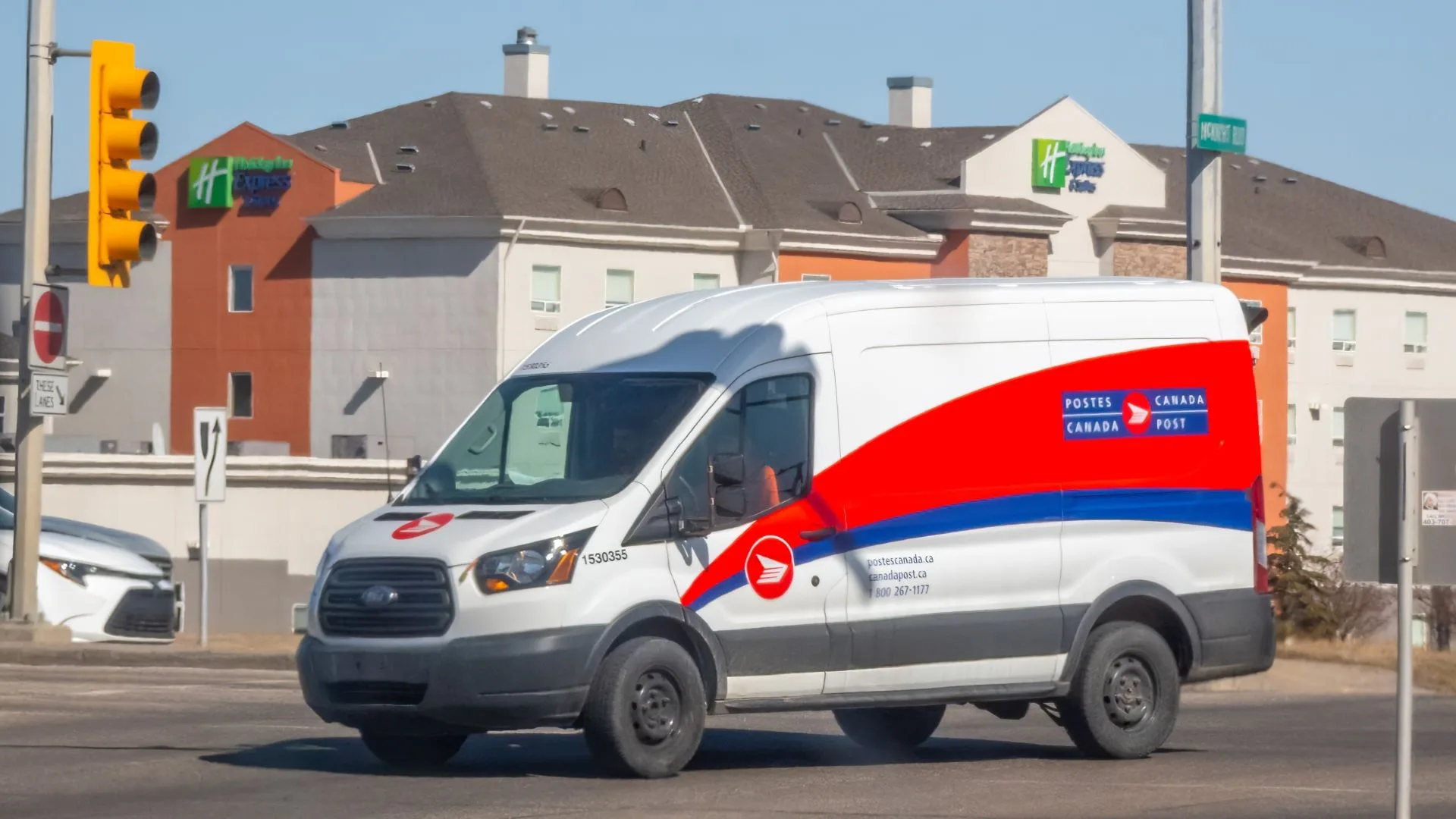 Canada Post, letter carriers hammer out details on final contract