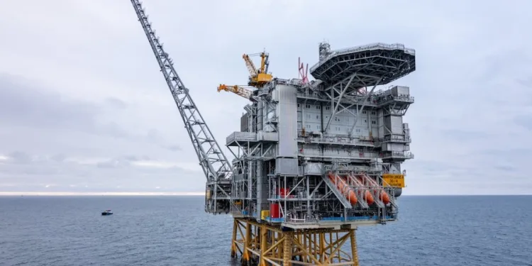 Equinor awards $10bn in contracts for facility maintenance