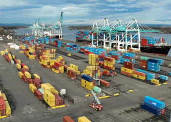 Portland re-opens Oregon’s only container terminal