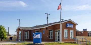 Prolonged post office closures focus of House bill