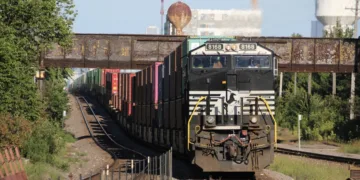 Union Pacific, Norfolk Southern defend completeness of merger application