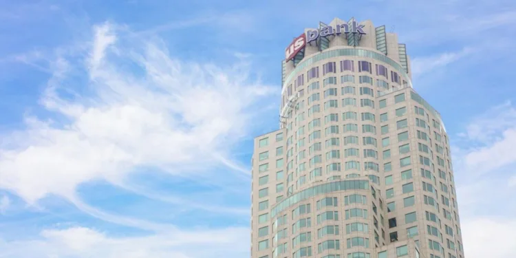 U.S. Bank, DAT launch quarterly truck freight rates report