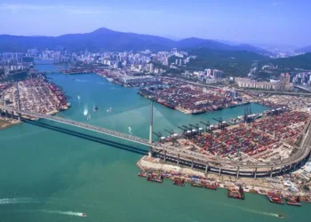 Worldwide box traffic crosses 1 billion TEU in 2025