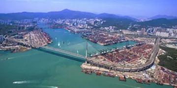 Worldwide box traffic crosses 1 billion TEU in 2025