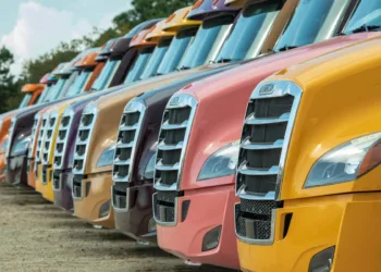 Borderlands Mexico: Exports of Mexican-made trucks to US fall 54% in January