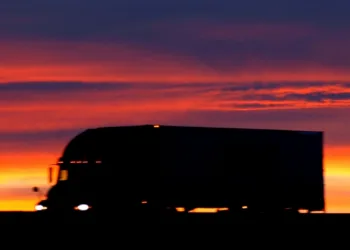 Borderlands Mexico: Violent cargo theft grips Mexican truckers, Overhaul report finds