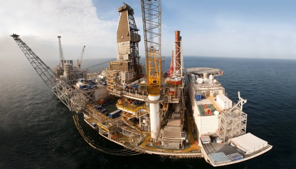 BP awards $1bn deal for O&M on two Azeri fields