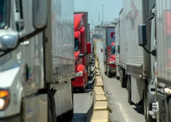 Cartel boss killing jolts US-Mexico freight corridors