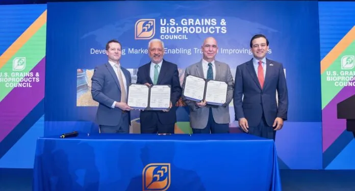 Panama Canal and U.S. Grains & BioProducts Council sign MOU to boost agricultural trade