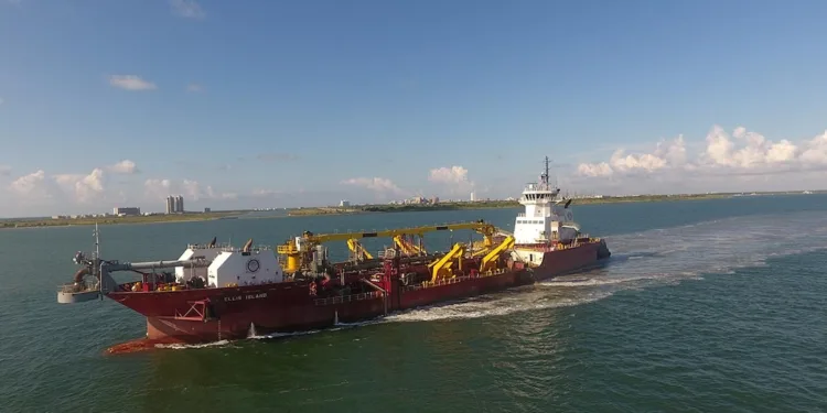 Saltchuk snaps up Great Lakes Dredge & Dock in $1.5bn deal
